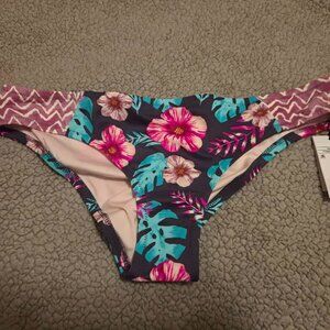 Shade & Shore NWT Swim Bottom Women L Cheeky